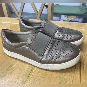 Earth origins shoes- Bronze slip on sneakers